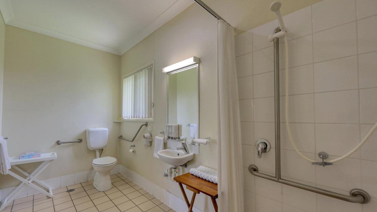 Country Roads Motor Inn Гундивинди Экстерьер фото